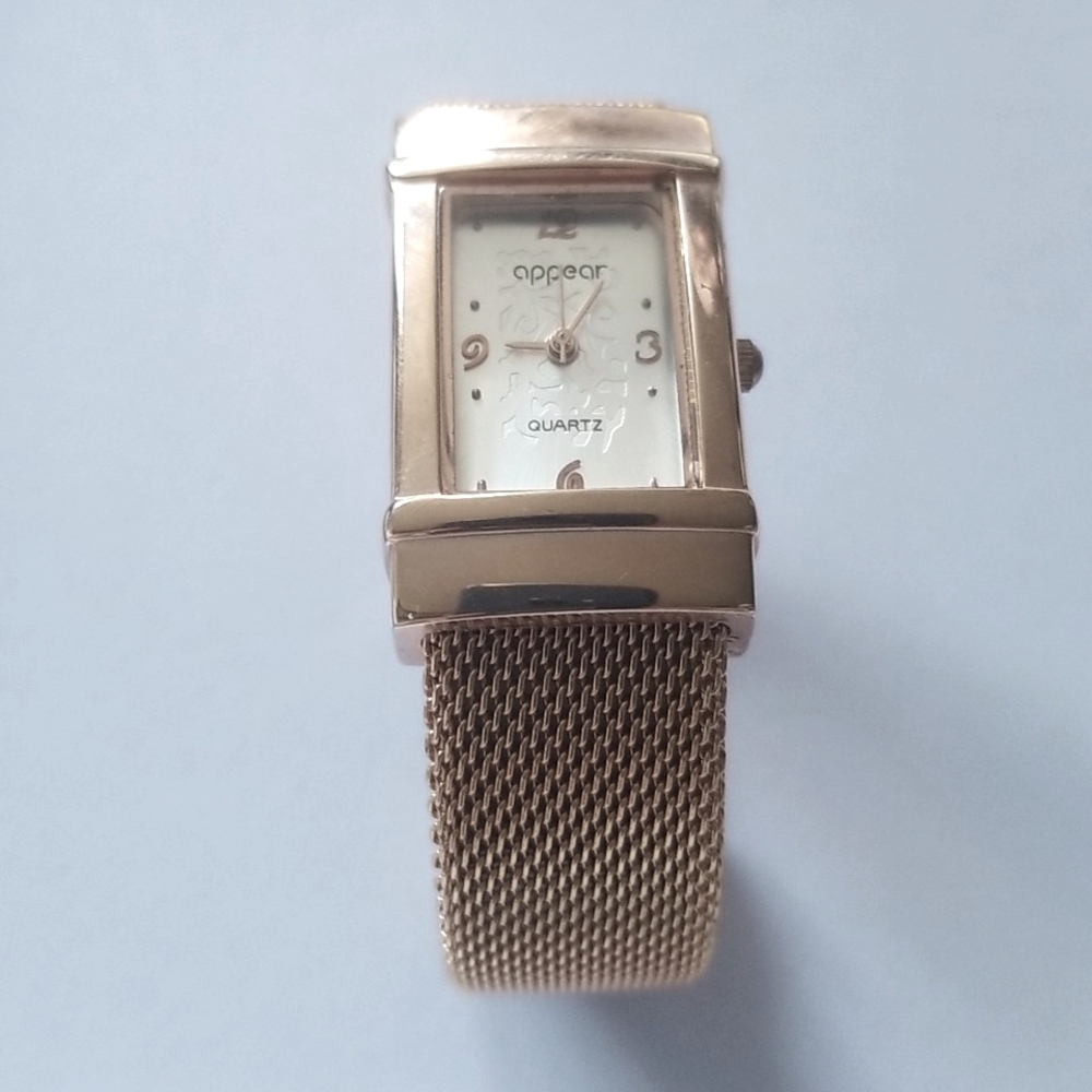 Appear Quartz Golden Mesh Bracelet Watch Japan Movement
